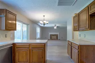 3822 Green Fields Dr, Sugar Land, TX 77479 - Photo 10