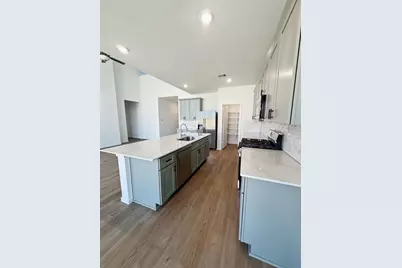 3230 Coral Bluff Drive, Texas City, TX 77539 - Photo 8