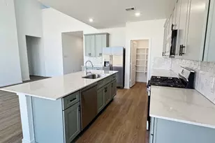 3230 Coral Bluff Dr, Texas City, TX 77539 - Photo 8