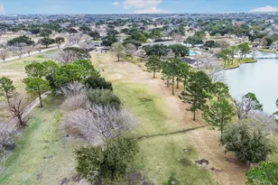 822 W Country Meadows Ln, Pearland, TX 77584 - Photo 46