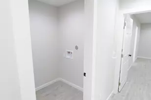 308 S 12th St, Conroe, TX 77301 - Photo 10