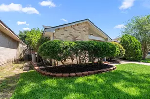 19414 Cypress Bay Ct, Katy, TX 77449 - Photo 2