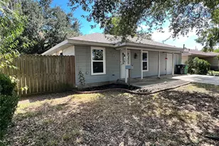 607 Ogilvie St, Houston, TX 77017 - Photo 2
