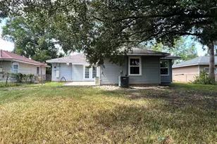 607 Ogilvie St, Houston, TX 77017 - Photo 28