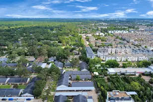 44 Tri Oaks Ln, Houston, TX 77043 - Photo 20