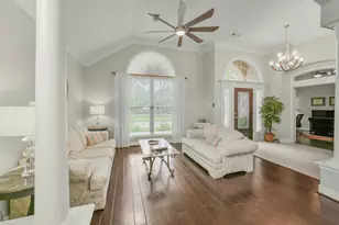 1310 Lambourne Cir, Spring, TX 77379 - Photo 8