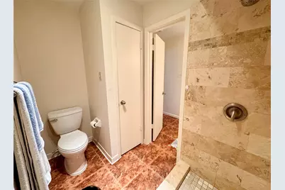 20313 Sunny Shores Drive #B, Humble, TX 77346 - Photo 22