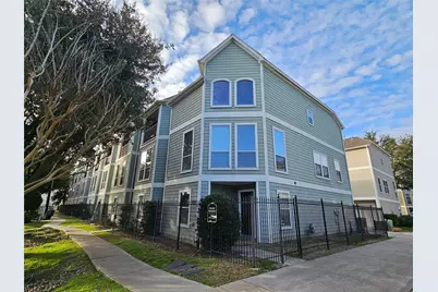 1271 W 17th Street, Houston, TX 77008 - Photo 2