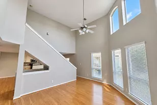 1271 W 17th St, Houston, TX 77008 - Photo 6