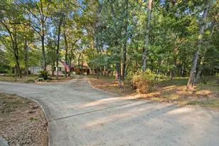 2004 Northshore Dr, Conroe, TX 77304 - Photo 40