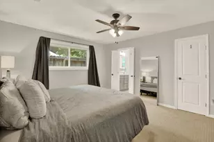 9710 Bob White Dr, Houston, TX 77096 - Photo 14