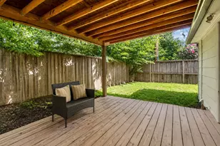 9710 Bob White Dr, Houston, TX 77096 - Photo 28