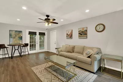 9710 Bob White Drive, Houston, TX 77096 - Photo 22
