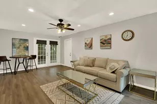 9710 Bob White Dr, Houston, TX 77096 - Photo 22