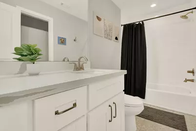 9710 Bob White Drive, Houston, TX 77096 - Photo 18