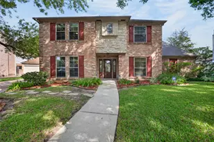931 Fleetwood Pl Dr, Houston, TX 77079 - Photo 2