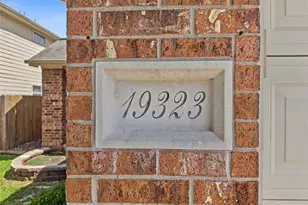 19323 Cypress Peak Ln, Katy, TX 77449 - Photo 2