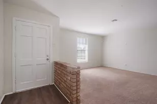 4430 Grapevine St, Houston, TX 77045 - Photo 2