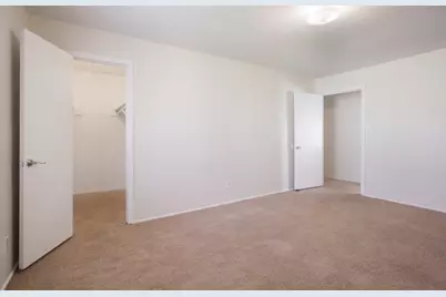 4430 Grapevine Street, Houston, TX 77045 - Photo 8