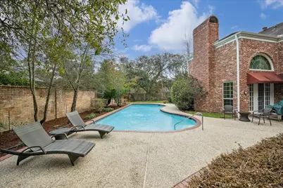 5 Lochtyne Circle, Houston, TX 77024 - Photo 38