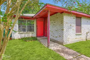 1611 Hazelwood St, Conroe, TX 77301 - Photo 2