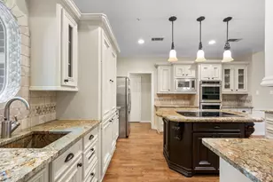 7 Wellesley Dr, Conroe, TX 77304 - Photo 6