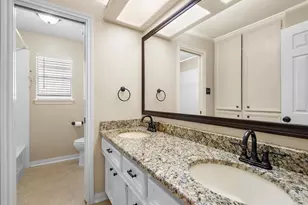 7 Wellesley Dr, Conroe, TX 77304 - Photo 20