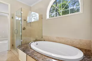 7 Wellesley Dr, Conroe, TX 77304 - Photo 14