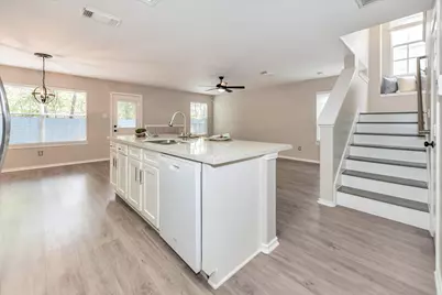 42 Musgrove Place, The Woodlands, TX 77382 - Photo 6