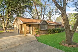 602 Reverse St, Conroe, TX 77301 - Photo 2
