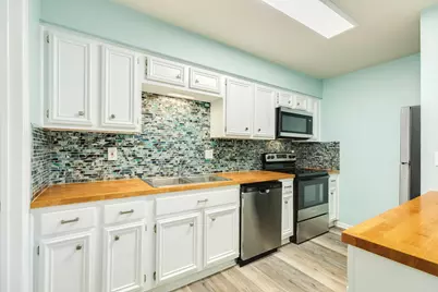 711 7th Street #5, Galveston, TX 77550 - Photo 8