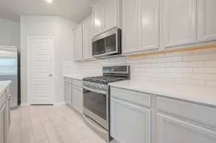 331 Hbr Frst Ln, Montgomery, TX 77316 - Photo 12