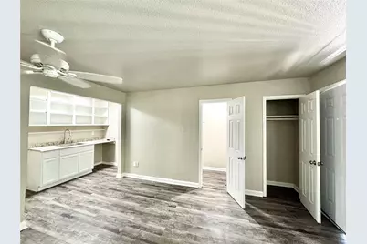 1756 W Main Street #22, Houston, TX 77098 - Photo 4
