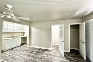 1756 W Main St, Houston, TX 77098 - Photo 4