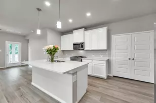 213 Harper Ridge Dr, Montgomery, TX 77316 - Photo 10