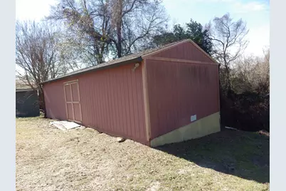 17 Lake Drive, Huntsville, TX 77320 - Photo 14