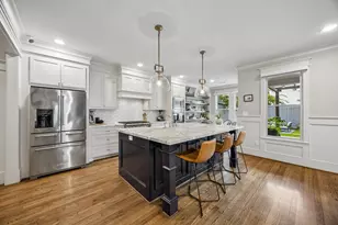 335 W 23rd St, Houston, TX 77008 - Photo 2