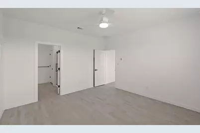 7815 Jade Crest Dr, Angleton, TX 77515 - Photo 14