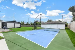 2550 Roy Cir, Houston, TX 77007 - Photo 2