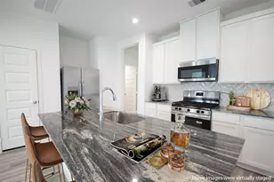 10217 Berkeley Spgs Trl, Houston, TX 77051 - Photo 6