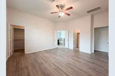 5426 Louie Lane, Katy, TX 77449 - Photo 4