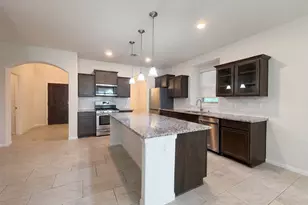 5426 Louie Ln, Katy, TX 77449 - Photo 2