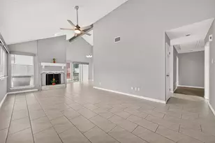 11643 Twinridge Ln, Houston, TX 77099 - Photo 10