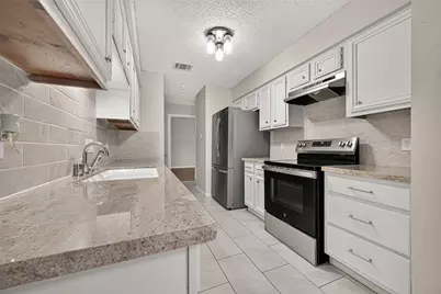 11643 Twinridge Lane, Houston, TX 77099 - Photo 18