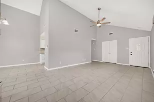 11643 Twinridge Ln, Houston, TX 77099 - Photo 12