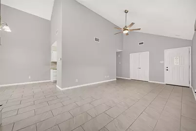 11643 Twinridge Lane, Houston, TX 77099 - Photo 12