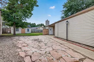 11643 Twinridge Ln, Houston, TX 77099 - Photo 6
