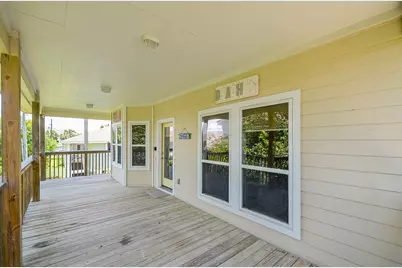 13823 Mutiny Lane, Galveston, TX 77554 - Photo 32