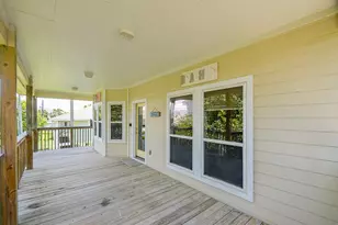 13823 Mutiny Ln, Galveston, TX 77554 - Photo 32