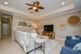 13823 Mutiny Ln, Galveston, TX 77554 - Photo 4